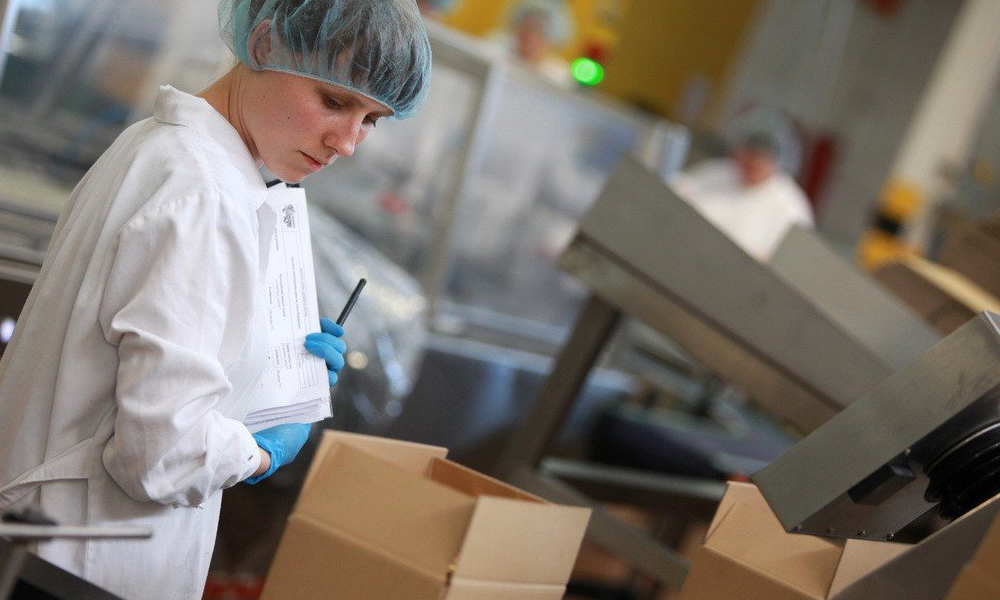 Упаковщик, оператор виробництва продукції